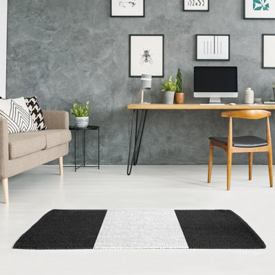Tapis noir/blanc