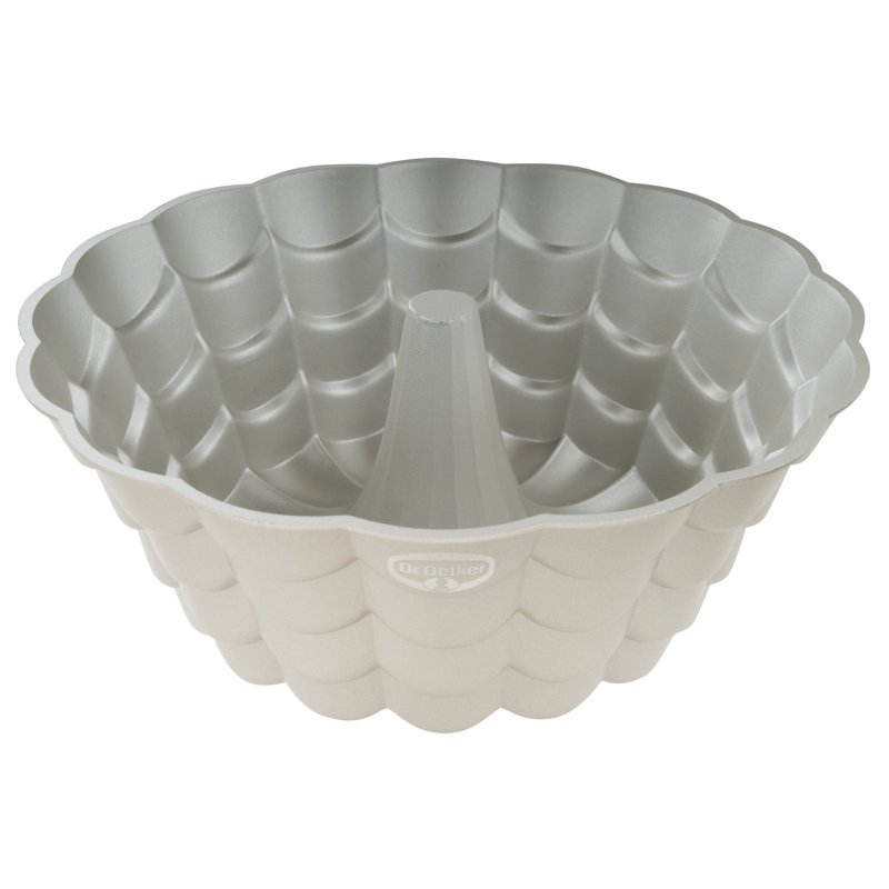 Dr. Oetker Fluted Cake Pan