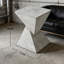 Table d'appoint moderne-1014398594