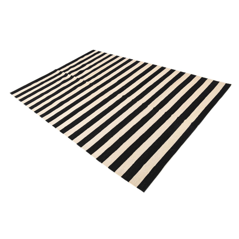 Tapis noir et blanc Newsom