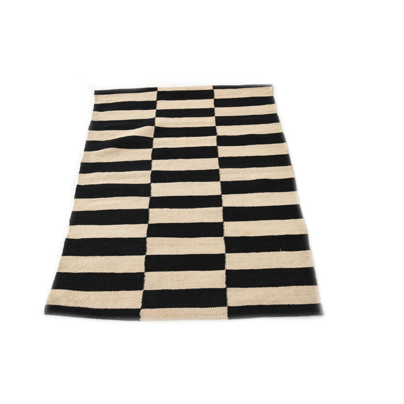 Tapis noir et blanc Noor