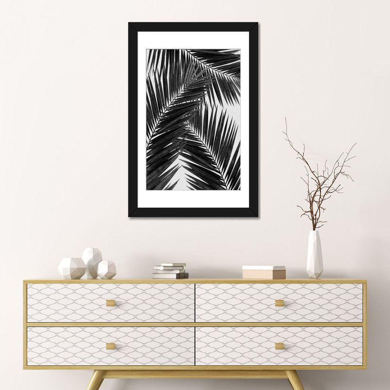 « palm leaf iii », reproduction d’impression sur toile en noir, H 24 po x l 16 po x P 1 po, Papier d'art encadré noir, Blanc