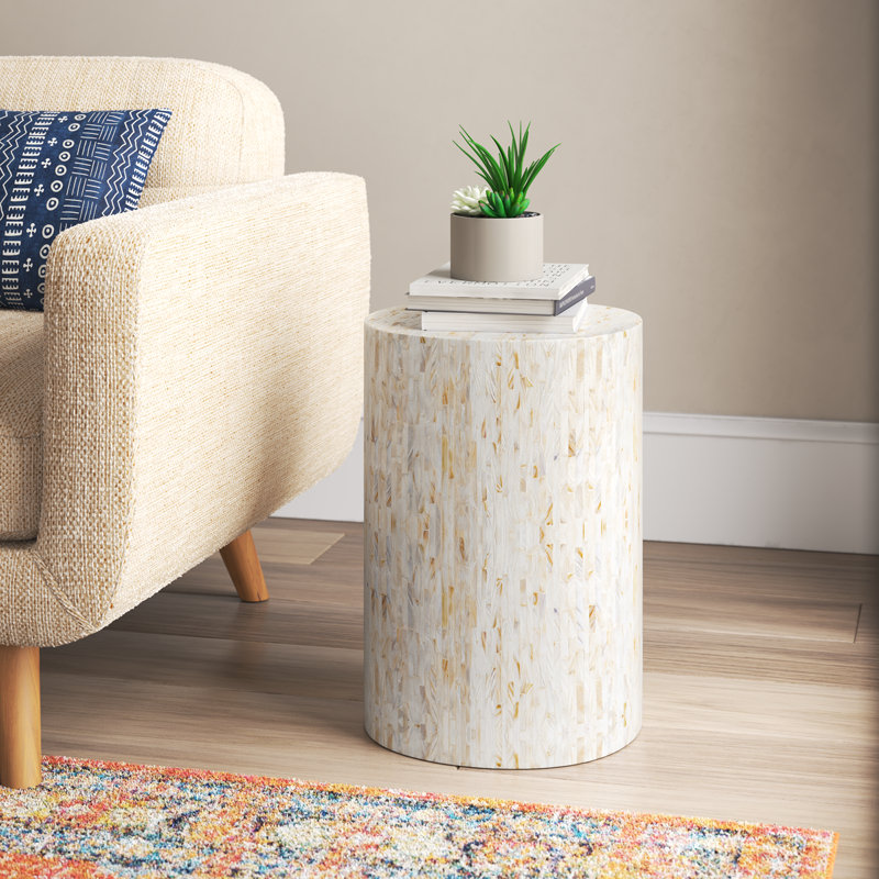 Ilhana Global End Table, Ivory/Grey
