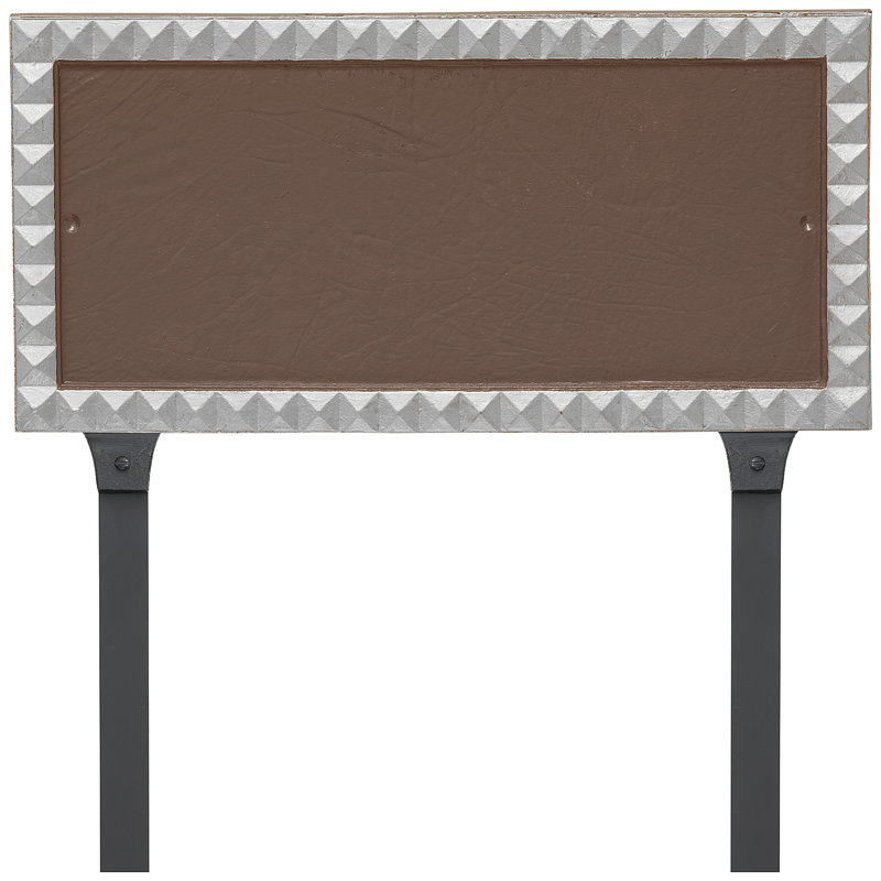 Plaque d'adresse sur une ligne rectangulaire avec piquets de pelouse Cairo, Sable / argent, Oui