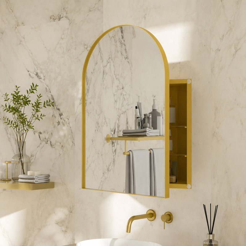 Pharmacie d'angle en métal 18 po avec miroir arqué 18 po x 24 po, tablettes réglables en verre, rangement pour salle de bain compact pour petits espaces, or mat