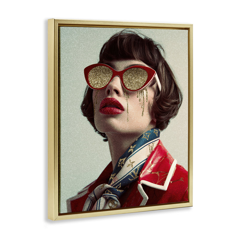  «Retro Woman with Glam Tears», art mural encadré par Svetlana Aleynikova, H 31 po x l 25 po, Cadre flottant métallique doré