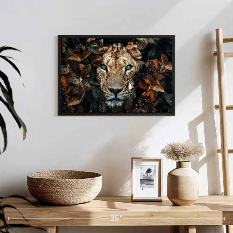 Lioness I, 13" H x 19" W