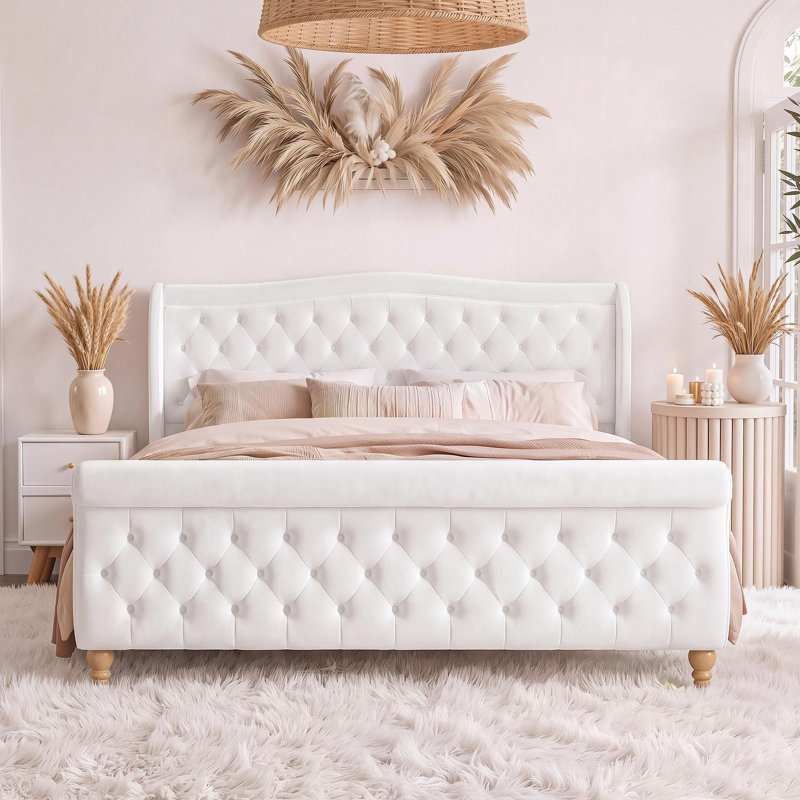 Structure de lit tapissier très grand en velours, cadre de lit plateforme avec tête de lit et pied de lit courbé capitonné, support de lattes en bois, aucun sommier nécessaire, beige