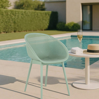 2-Pack Modern Lounge Chairs – Indoor/Outdoor All-Weather PP Plastic, Lightweight  For Patio, Beach, Living Room (Light Green)