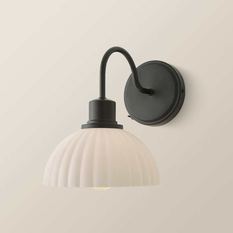 Akshayan Armed Sconce, Matte Black
