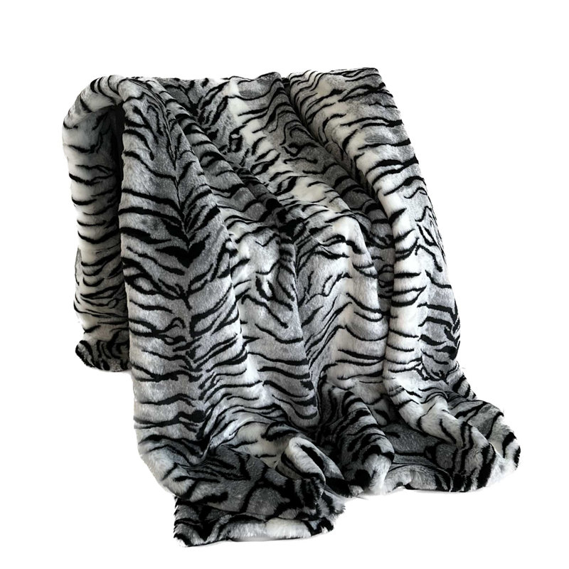 Couverture en fausse fourrure Zebra, L 114 po x L 120 po