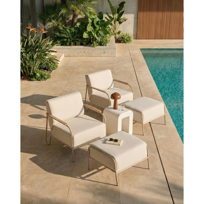 Outdoor Lounge Chair