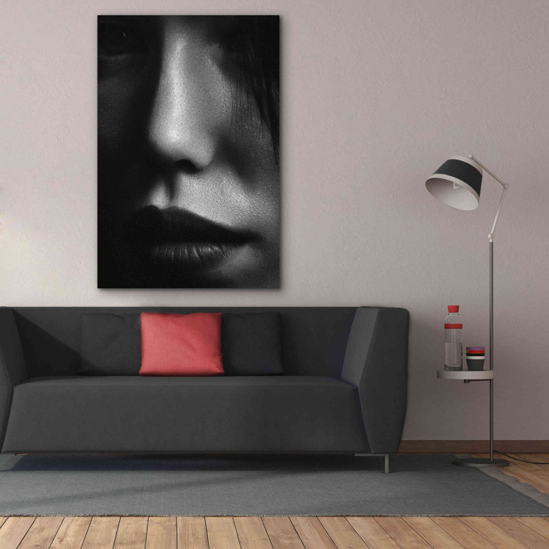 «Face 2» par Design Fabrikken, estampe numérique sur toile, H 60 po x l 40 po x P 1,5 po