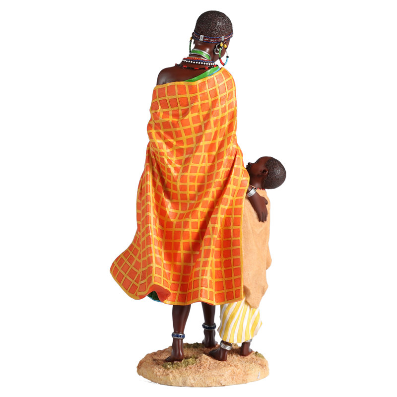 Caio Figurines & Sculptures