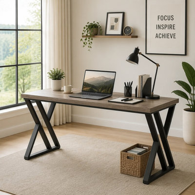 Bureau d'ordinateur robuste