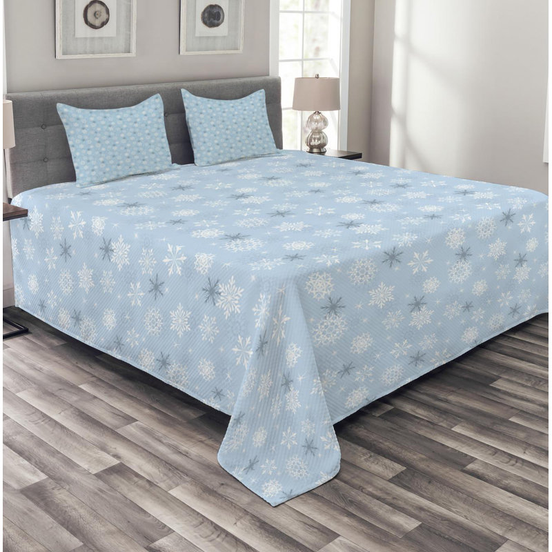 Traditional Polyester Coverlet, Queen Coverlet + 2 Shams