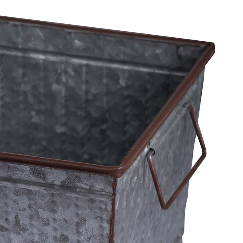 Cortavion Handmade Metal Elevated Planter