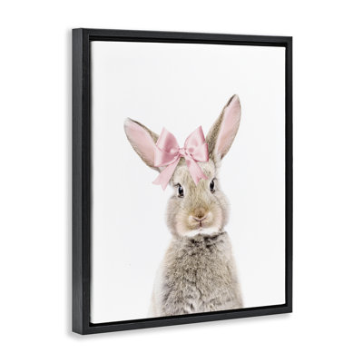 «Bunny with Pink Bow», art mural encadré par Sissi et Seb