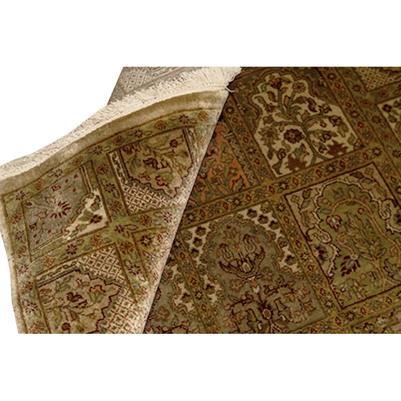 Wool Area Rug in Brown