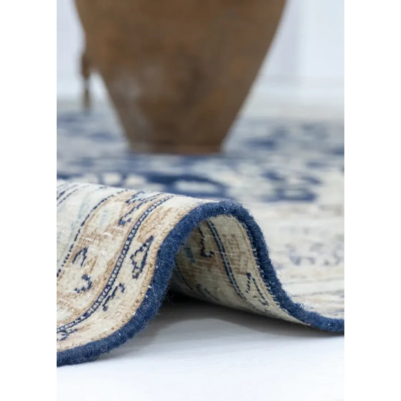 Tapis persan à motif médaillon Mervdest