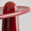Console rouge avec art irrégulier