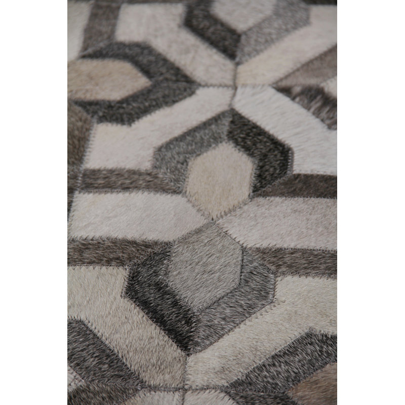 Natural Hide Cowhide Geometric Area Rug, Rectangle 5' x 8'