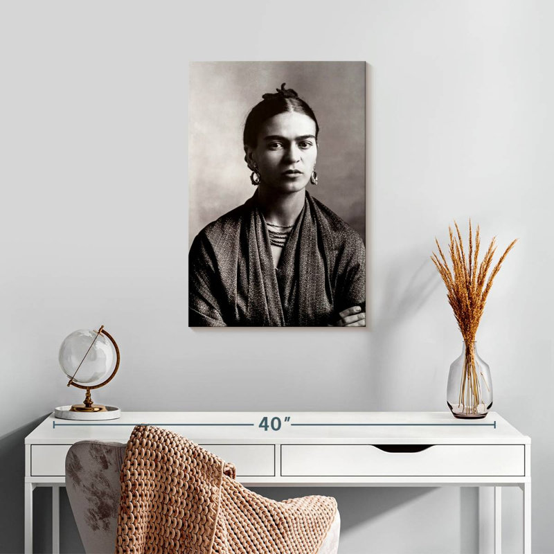 Portrait de Leisha de Frida Kahlo, H 24 po x l 16 po