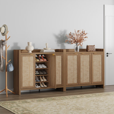 Armoire de rangement pour chaussures Chada 30 paires avec 3 portes et tablettes réglables Chada