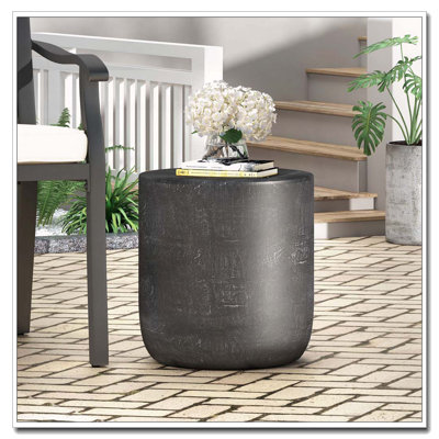 Table d'appoint d'extérieur en béton léger