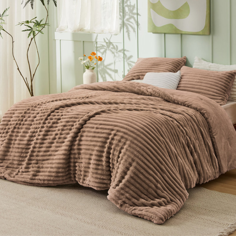 Bedsure King Size Comforter Sets - 3-Piece Double-Sided Fleece Fluffy Warm Taupe Bedding, Cozy Striped Aesthetic for Modern & Guest Bedrooms, All-Season Luxury Home Decor