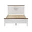 Lit plateforme rustique pleine grandeur avec porte de grange coulissante double et accès de charge, lattes de bois supportées, port de style blanc, lattes, thème blanc et brun-1040330794