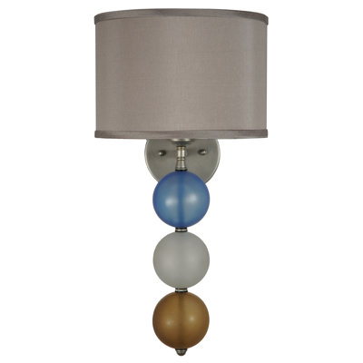 Charmz 1 - Light Wallchiere