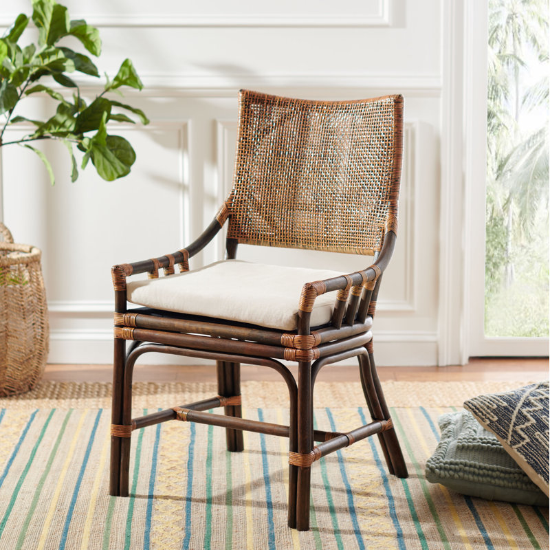 Élégant fauteuil en rotin Bungalo avec coussin - textures naturelles, charme moderne pour le salon, Natural Wash / White