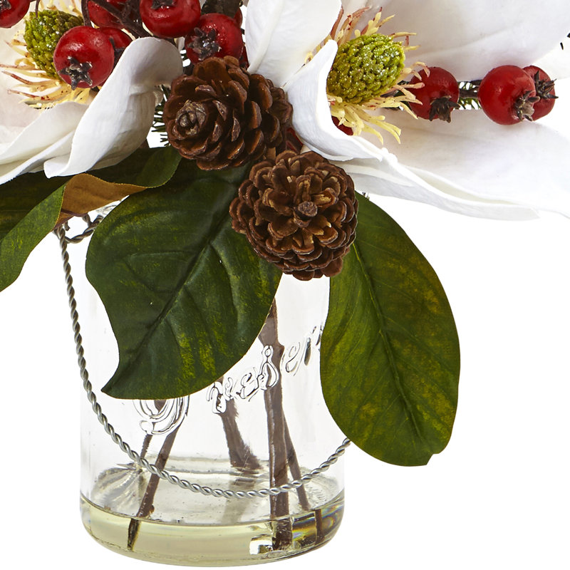 Arrangement floral mélangé dans un vase