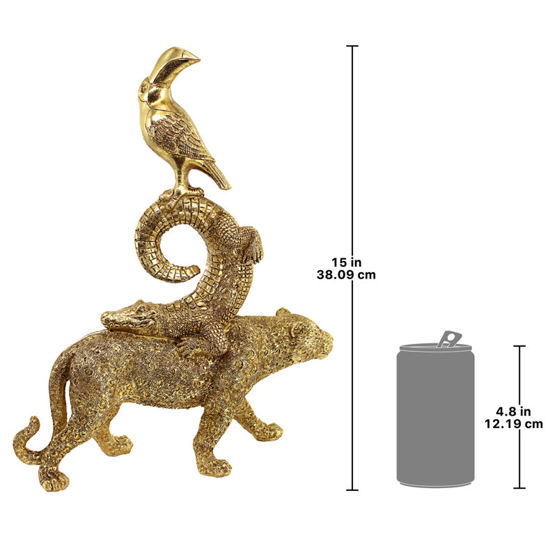 Figurine animal exotique empilée en trio