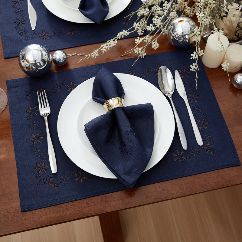 Sulayman Snowflake Laser Cut Napkins, Set of 4, 17"x17"