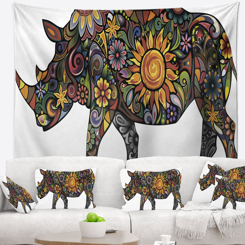 Rhinocéros gai sur la tapisserie blanche Animal, H 32 po x l 39 po