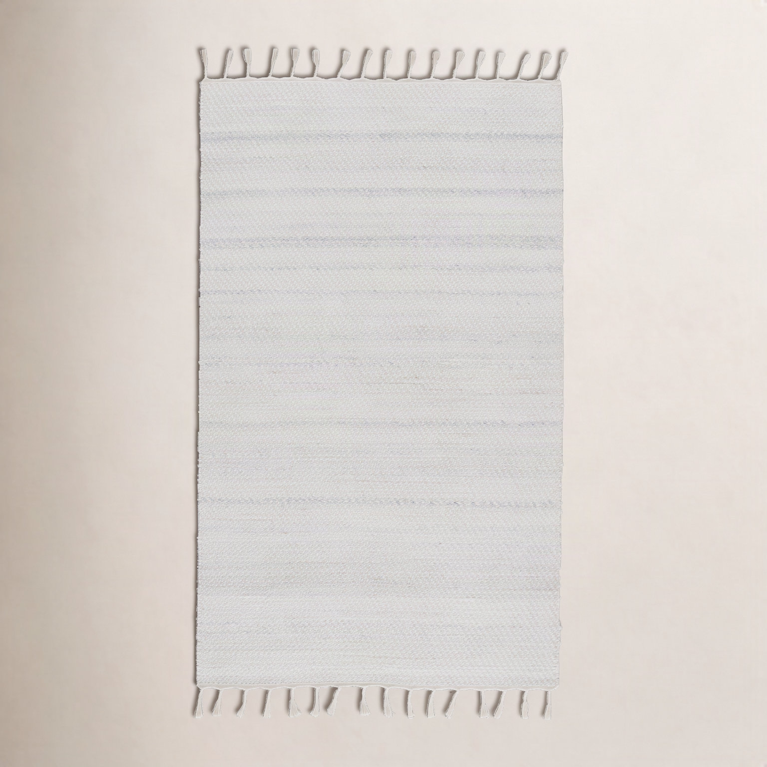 Isabell White Hand-Woven Outdoor Rug, Rectangle 2' x 3'