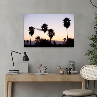 Silhouette de palmiers au crépuscule, Palm Springs, Riverside County, Californie, États-Unis, abstrait, palmier contemporain, paysage, art naturel