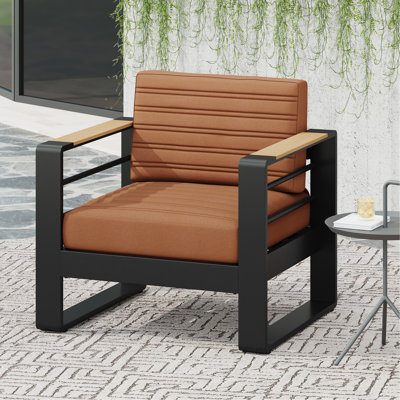 CHAISE CLUB