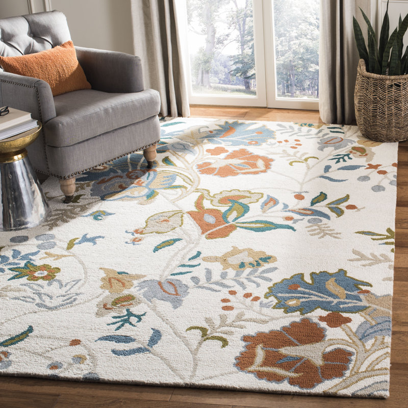 Skelmersdale Hand Tufted Wool/Cotton/Latex Floral Rug in Blue, Rectangle 8' x 10'