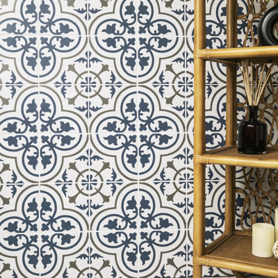 Carrelage mural en porcelaine mate Encaustic 8 po x 8 po Amara