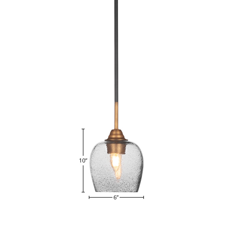 Luminaire suspendu suspendu Jessalyn, fini noir mat et laiton avec verre fumé de 6 po