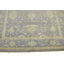 Tapis gris en laine fait à la main à motif floral Desrosiers