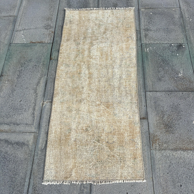 Handmade Vintage Turkish Oushak Rug with Distressed Beige Design for Entry and Small Spaces