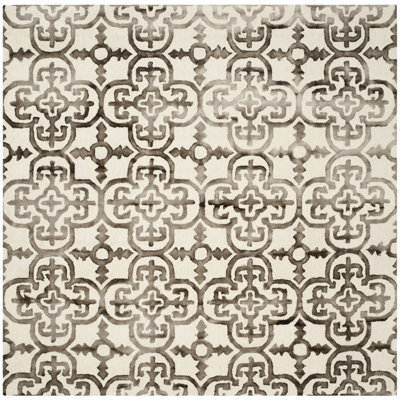 Pimentel Hand Tufted Wool Quatrefoil Rug