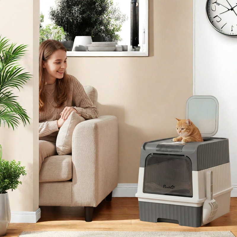Plastic Enclosed Litter Box with Built-in Scoop and with Top Entry Door