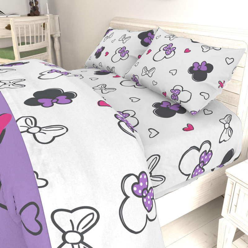 Minnie Mouse Microfiber Reversible Comforter Set, Twin Comforter + 3 Additional Pieces