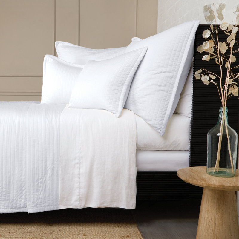 Carlyle - Sham, Standard, White