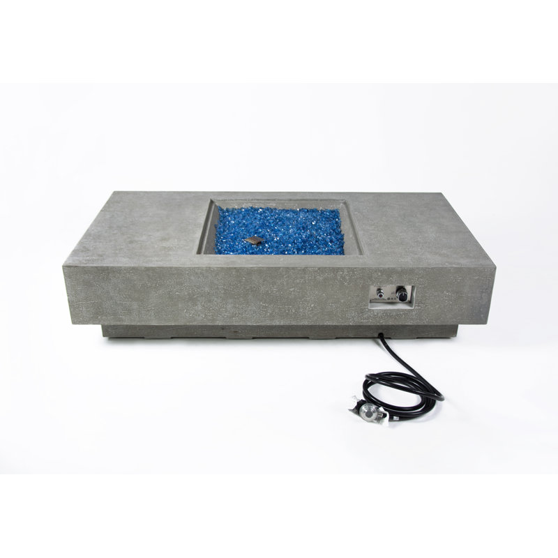 Foyer de table en béton gris clair 60 po BTU Montecarlo 60 000 BTU - Comprend verre à feu, couvercle et housse en PVC
